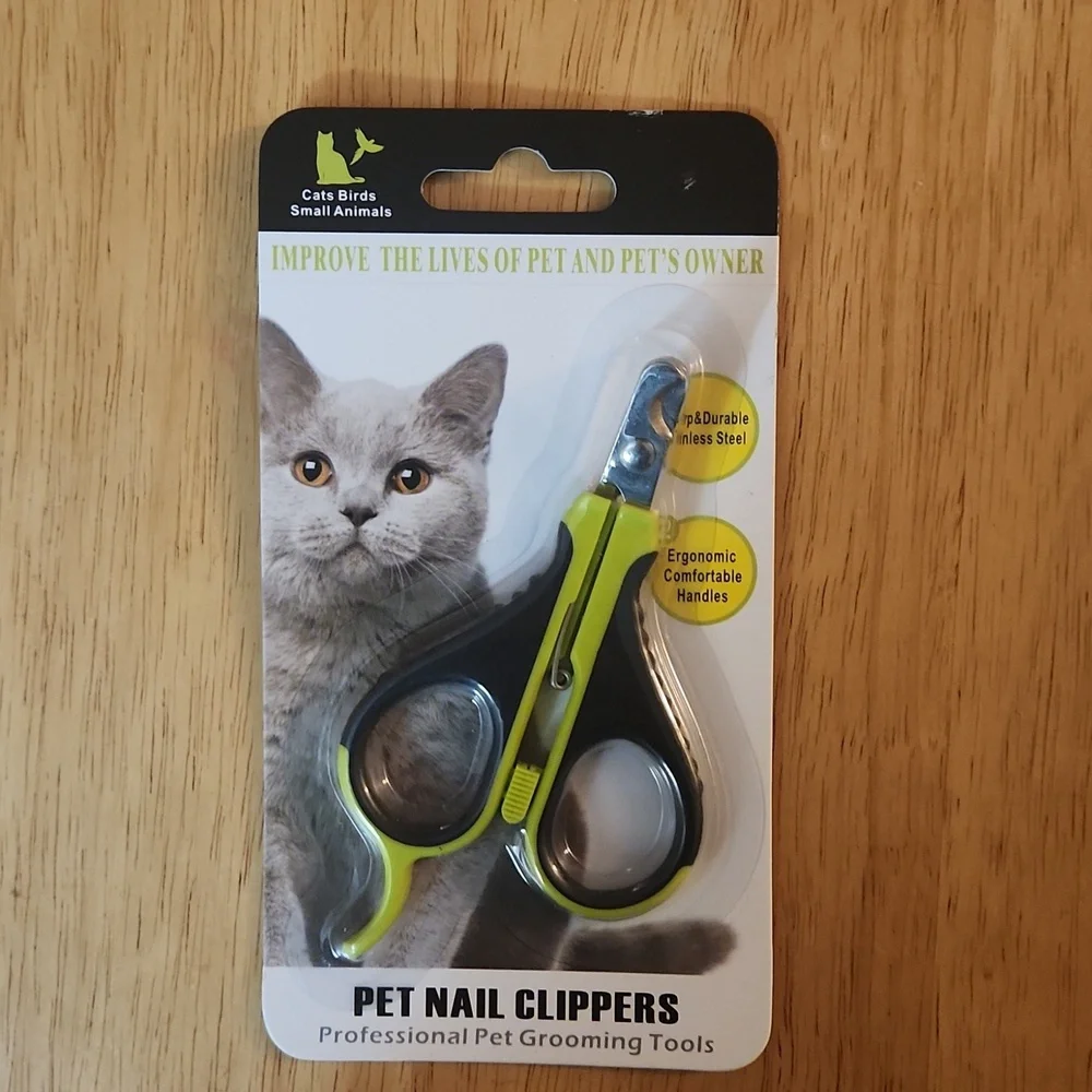 Pet nail clippers. New unopened pkg